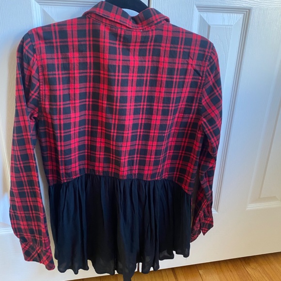 Tops - Picture 4 of 5